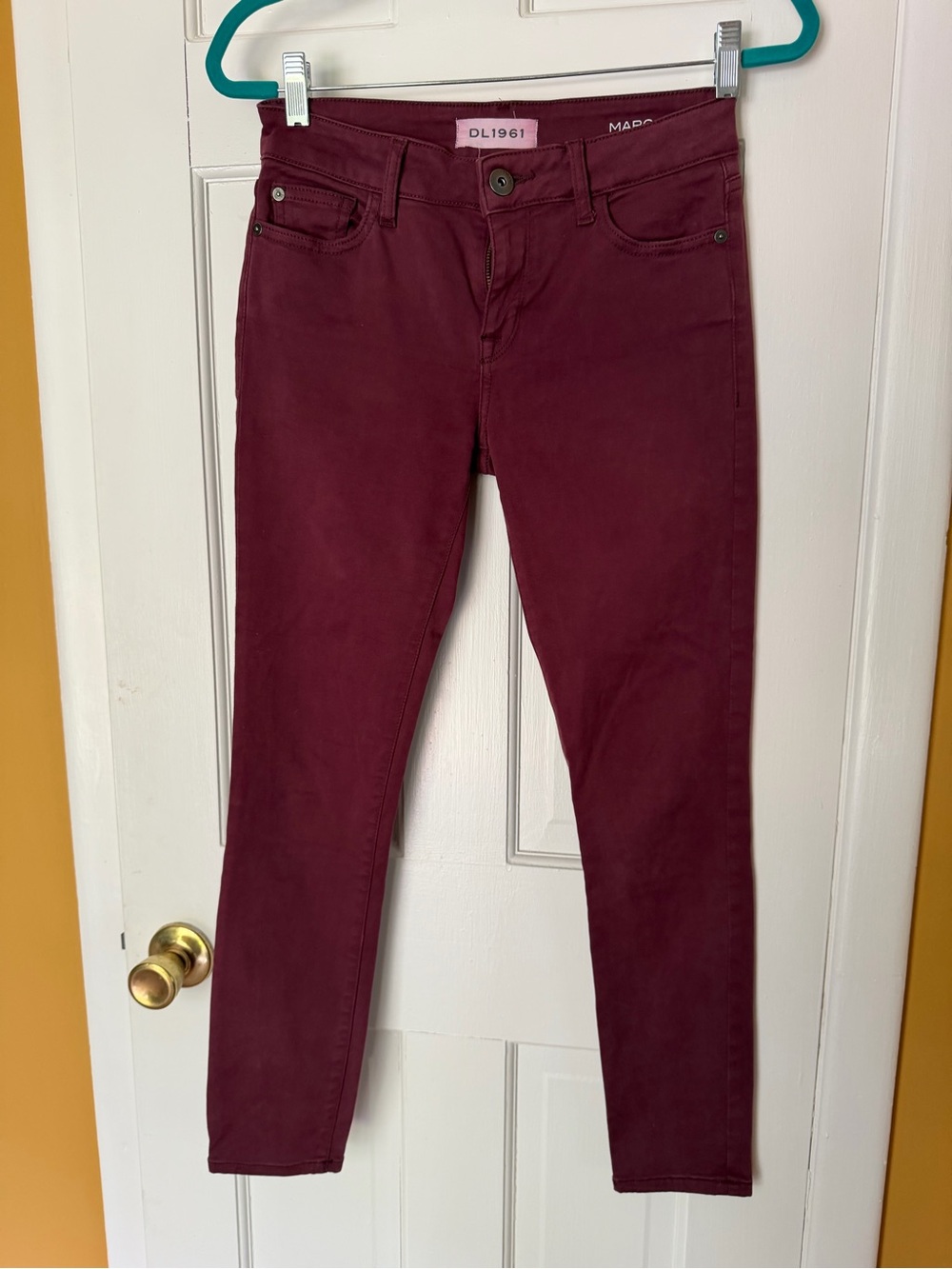 DL1961 Margaux Instasculpt Ankle Skinny Jeans Size 26 Burgundy Wine Stretch